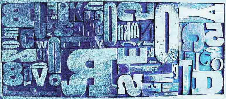 H&ouml;lzerne Druckbuchstaben aus einer alten Zeitungsdruckerei